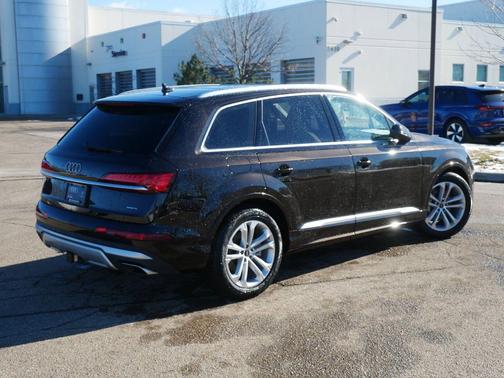 2026 Audi Q7 55 Premium Plus