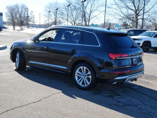 2026 Audi Q7 55 Premium Plus