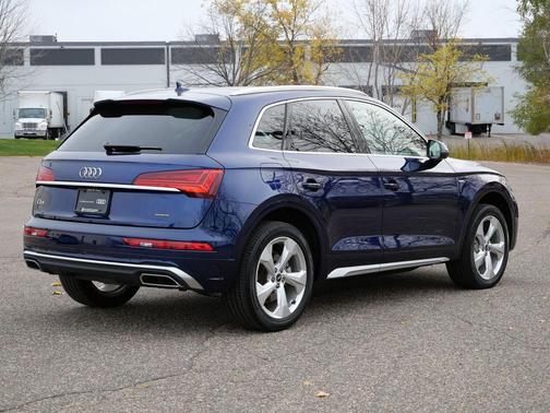 2022 Audi Q5 45 S line Premium Plus