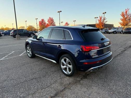 2022 Audi Q5 45 S line Premium Plus