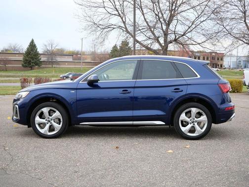 2022 Audi Q5 45 S line Premium Plus