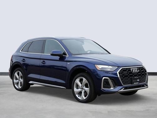 2022 Audi Q5 45 S line Premium Plus