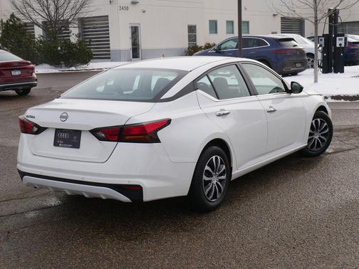 2024 Nissan Altima S FWD