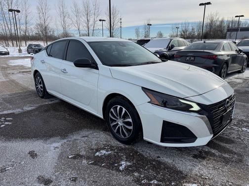 2024 Nissan Altima S FWD