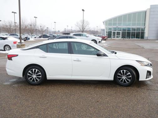 2024 Nissan Altima S FWD