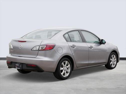 2011 Mazda Mazda3 i Touring