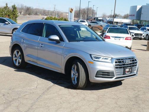 Florett Silver Metallic 2020 Audi Q5 45 Premium Plus