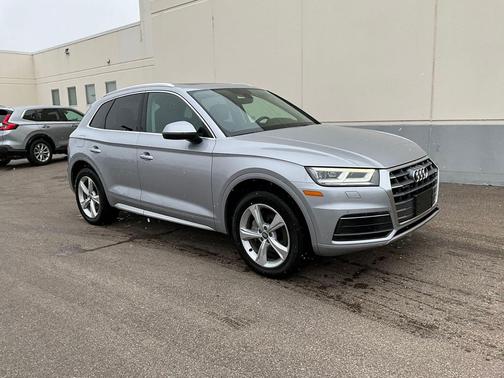 2020 Audi Q5 45 Premium Plus