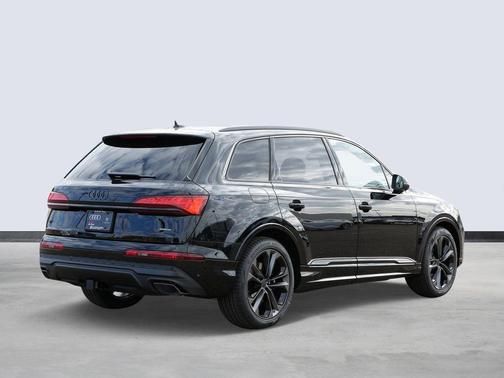 2026 Audi Q7 55 Premium Plus