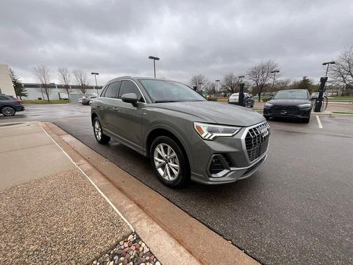 Chronos Gray Metallic 2024 Audi Q3 Premium 45 TFSI S line quattro Tiptronic
