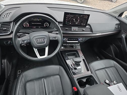 2023 Audi Q5 45 S line Premium Plus