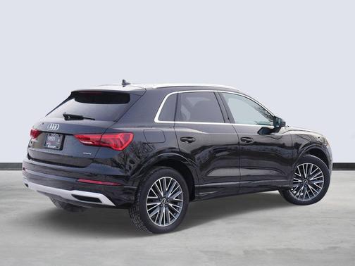 2022 Audi Q3 40 Premium