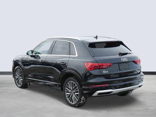2022 Audi Q3 40 Premium