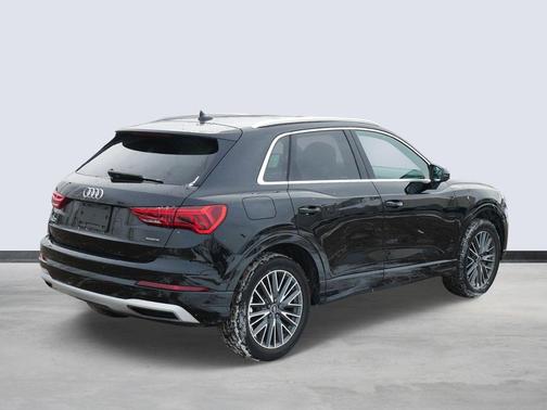 2022 Audi Q3 40 Premium