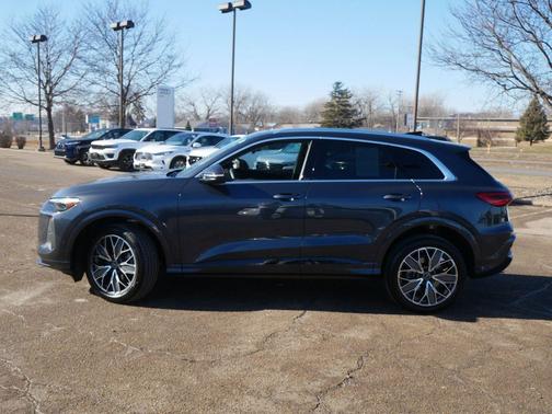 2025 Audi Q5 Premium Plus TFSI quattro S tronic