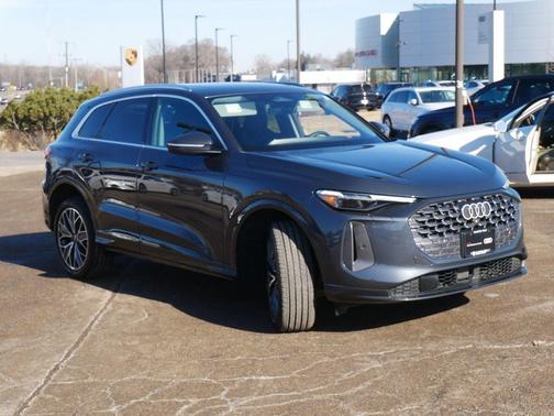 2025 Audi Q5 Premium Plus TFSI quattro S tronic