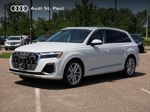 2025 Audi Q7 55 Premium Plus