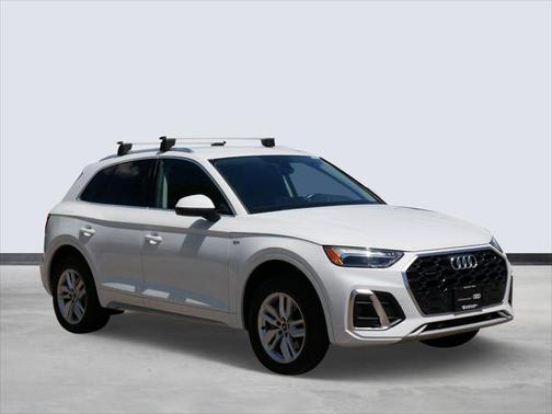 2022 Audi Q5 45 S line Premium