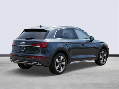 2022 Audi Q5 40 Premium
