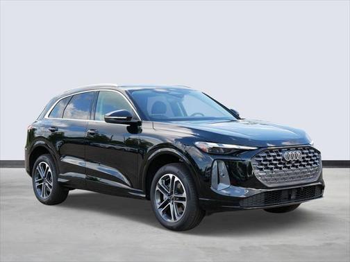 2025 Audi Q5 Premium