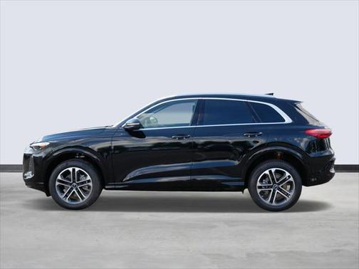 2025 Audi Q5 Premium