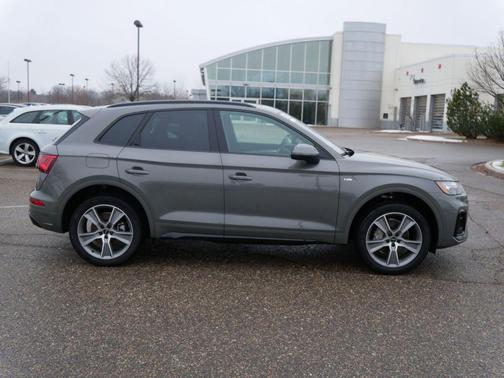 2025 Audi Q5 45 S line Premium
