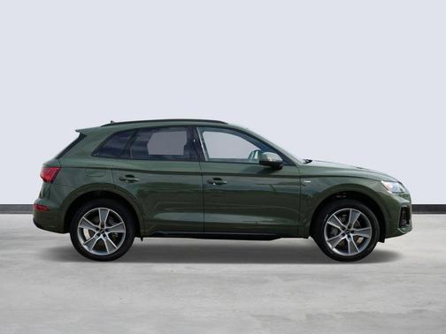 2025 Audi Q5 45 S line Premium