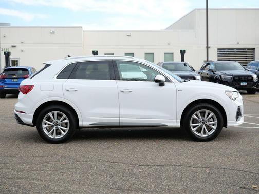 2025 Audi Q3 45 S line Premium Plus