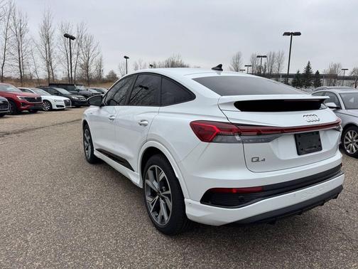 2024 Audi Q4 e-tron Sportback Premium Plus 55 quattro