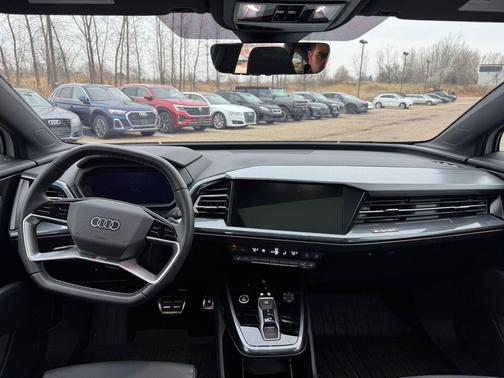 2024 Audi Q4 e-tron Sportback Premium Plus 55 quattro
