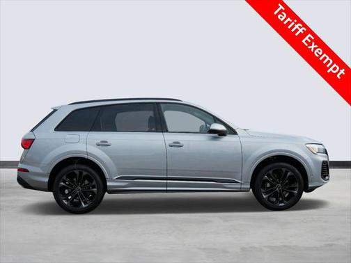 2025 Audi Q7 55 Premium Plus