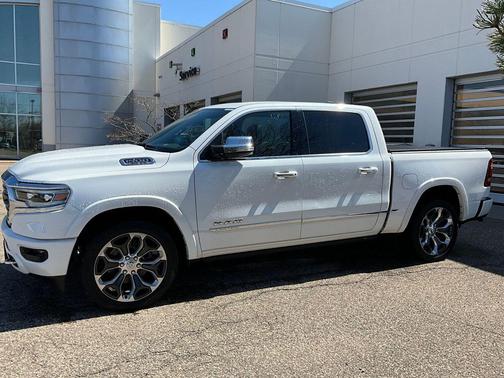 Ivory Tri-Coat Pearl 2019 RAM 1500 Limited
