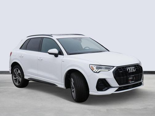 2025 Audi Q3 Premium 45 TFSI S line quattro Tiptronic