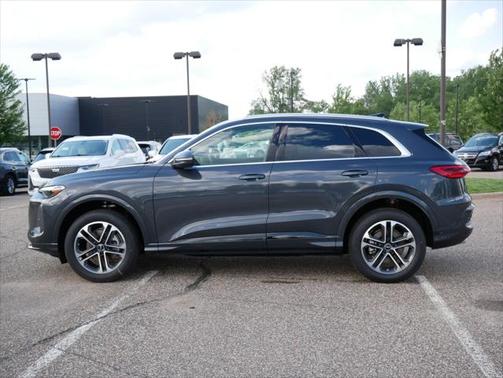 2025 Audi Q5 Premium