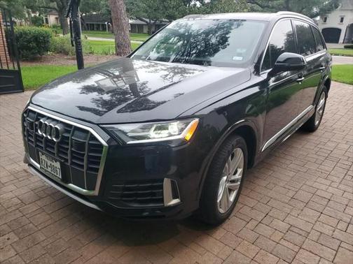 2022 Audi Q7 55 Premium Plus