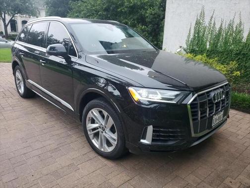 2022 Audi Q7 55 Premium Plus