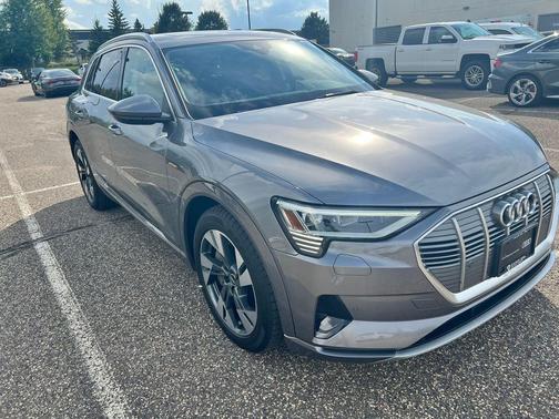 2021 Audi e-tron Premium