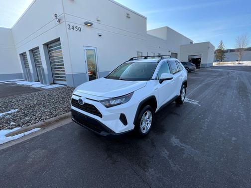 2019 Toyota RAV4 Hybrid SE