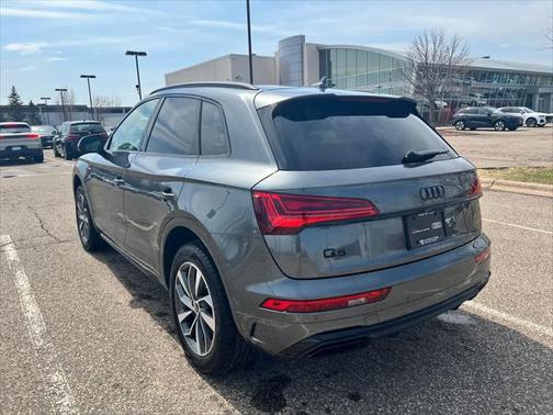 2024 Audi Q5 45 S line Premium