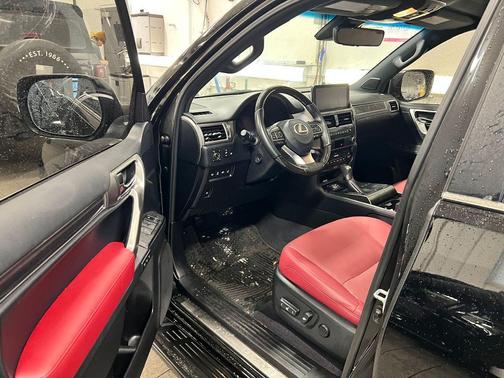 2023 Lexus GX 460 Premium