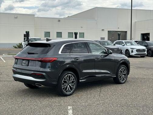 2025 Audi Q5 Premium Plus