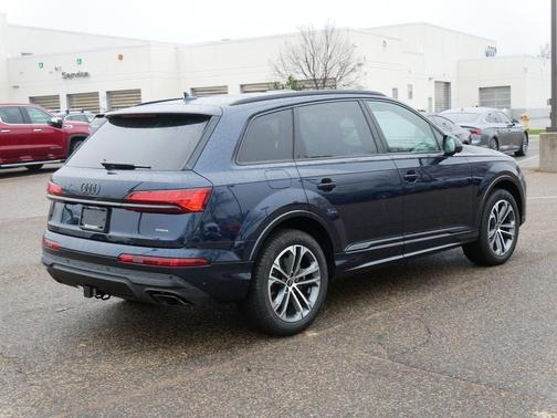 2025 Audi Q7 45 Premium
