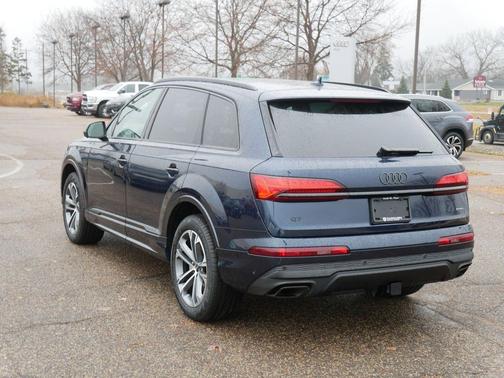 2025 Audi Q7 45 Premium
