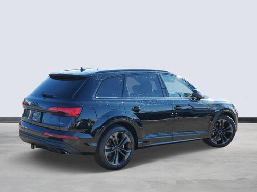 2026 Audi Q7 55 Premium Plus