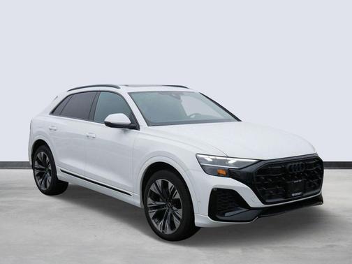 2025 Audi Q8 55 Premium