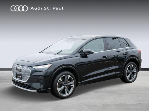 2022 Audi e-tron Premium Plus