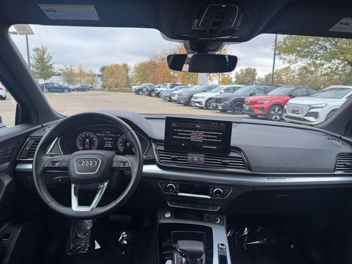 2025 Audi Q5 45 S line Premium