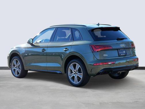 2025 Audi Q5 45 S line Premium