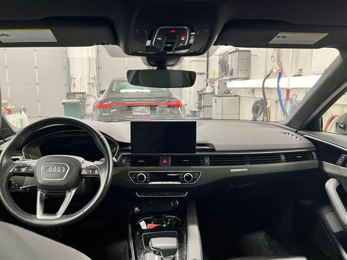 2023 Audi A4 45 S line Premium Plus