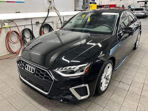 2023 Audi A4 45 S line Premium Plus